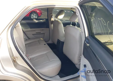 2006 Chrysler 300 Touring z USA, uszkodzony, nr VIN 2C3KA53G86H487839